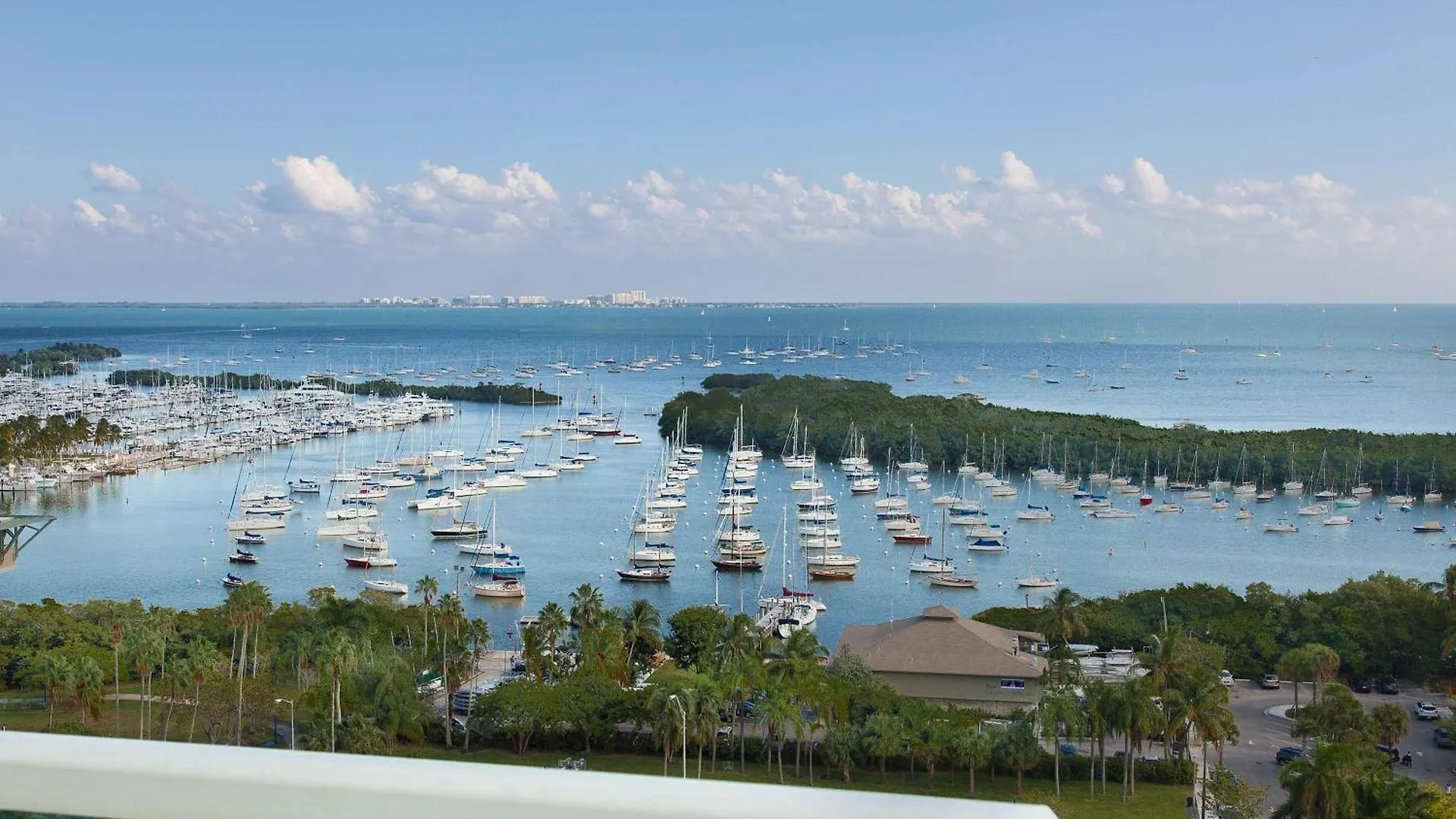 Mvr - Poolside Bliss W-skyline Views-book Now