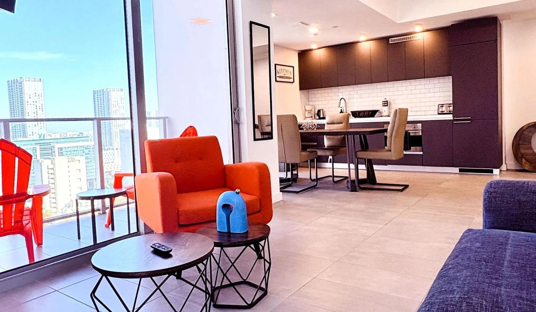 度假居 Sky-high Oasis Heated Pool & Gym Skyline Vista *
