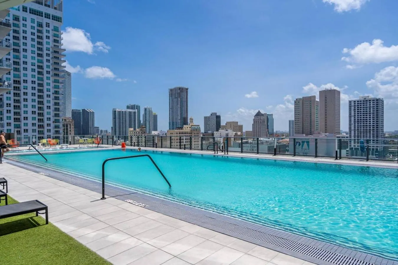 Bayview 2br Retreat Stunning Views And Pool Daire Miami