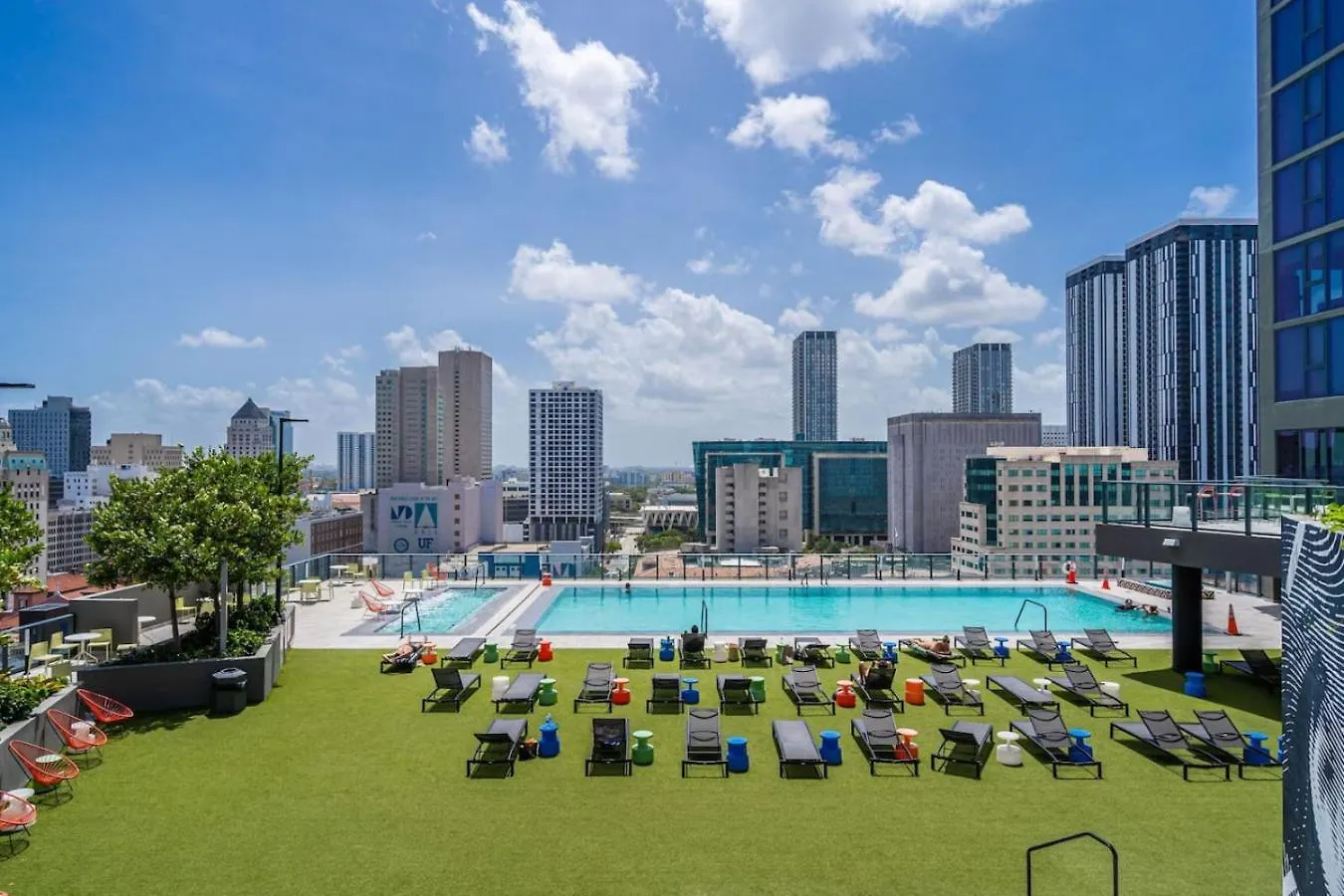 Bayview 2br Retreat Stunning Views And Pool Miami