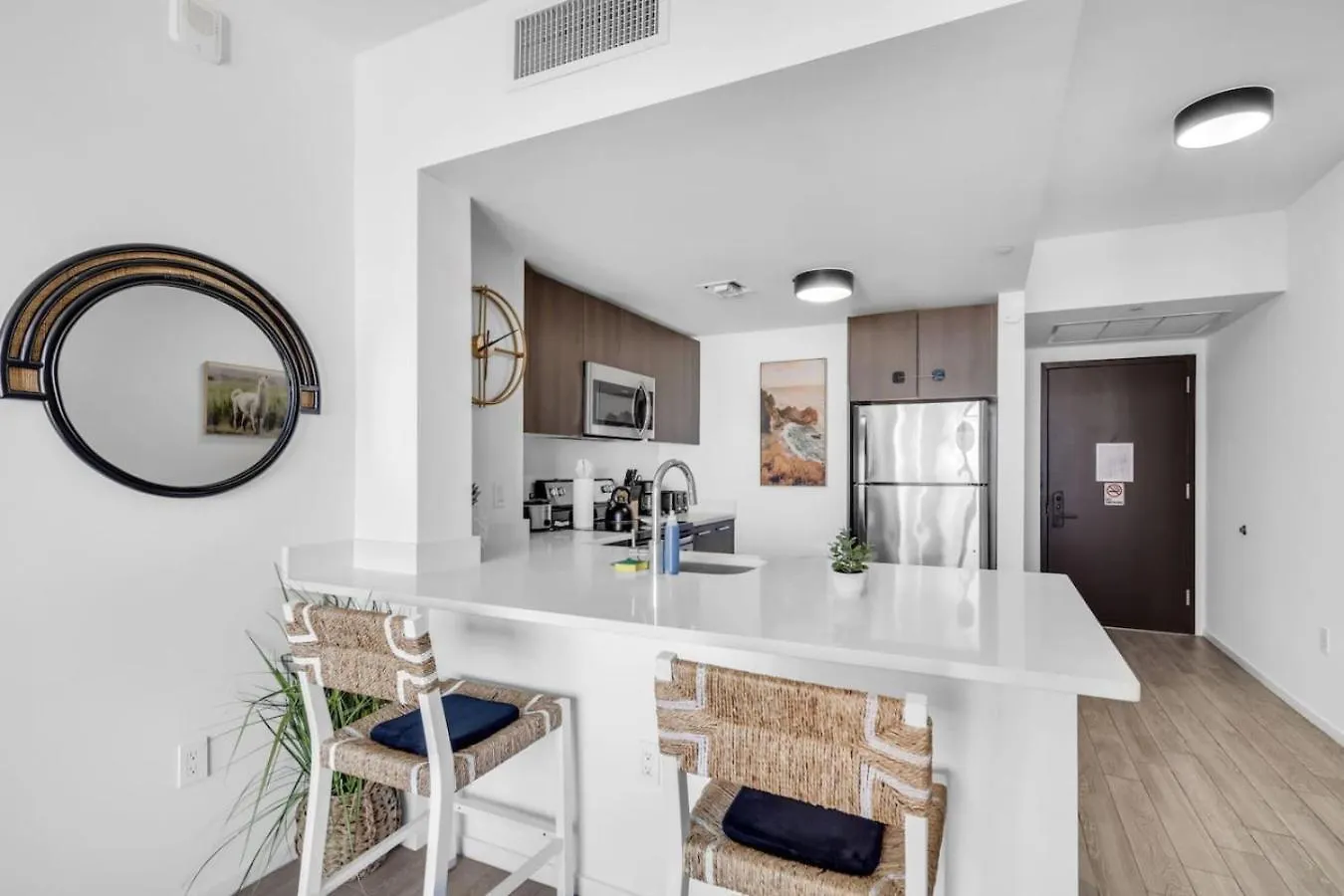 Bayview 2br Retreat Stunning Views And Pool * Miami