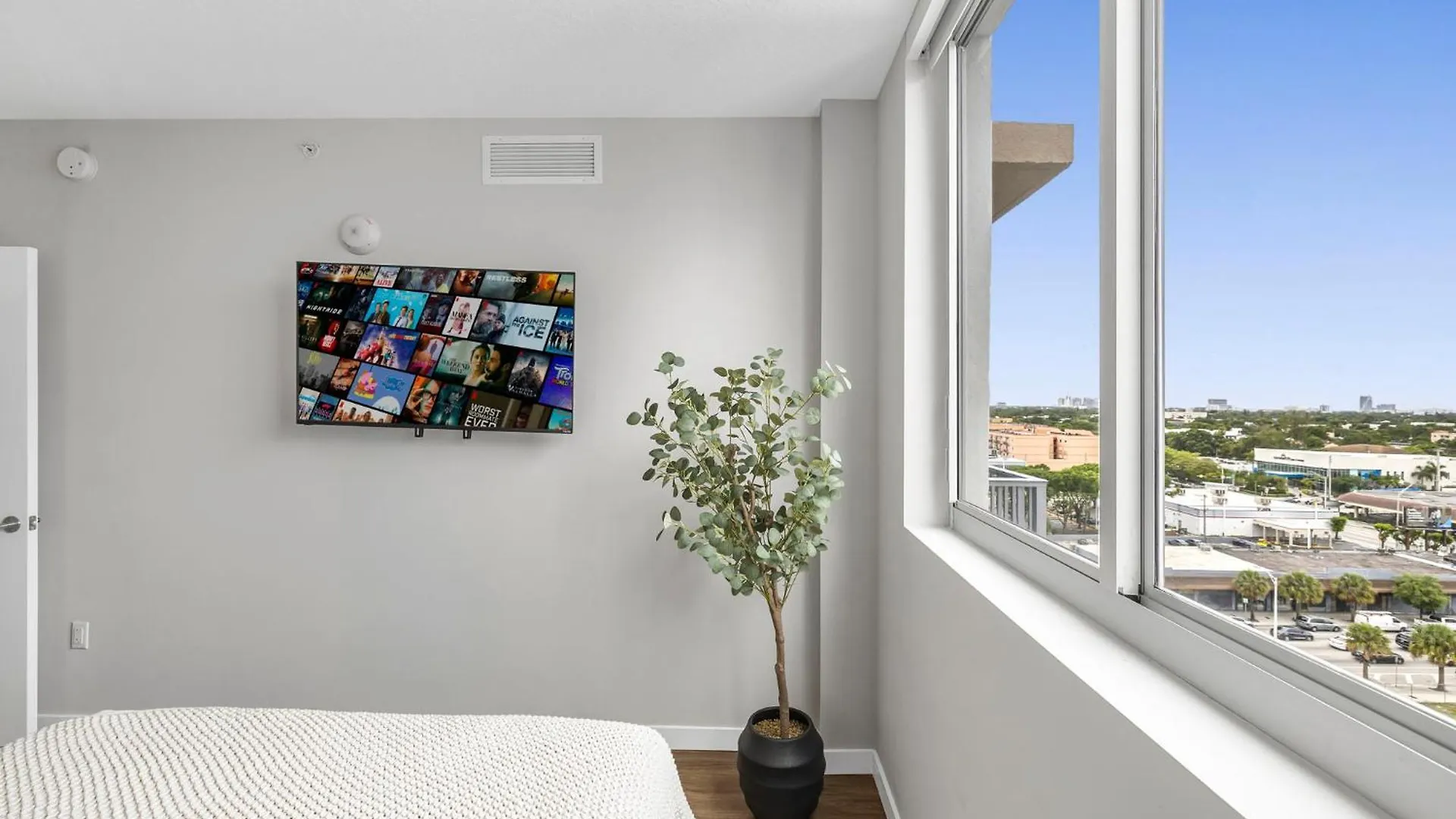 شقة Upscale With Stunning Views & Pool Access ميامي