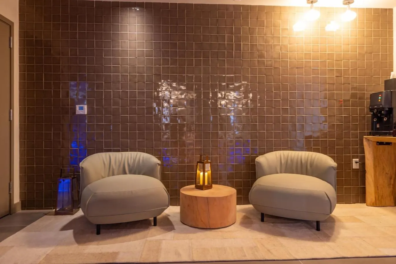 2901 Beautiful Downtown With Pool And Gym *
