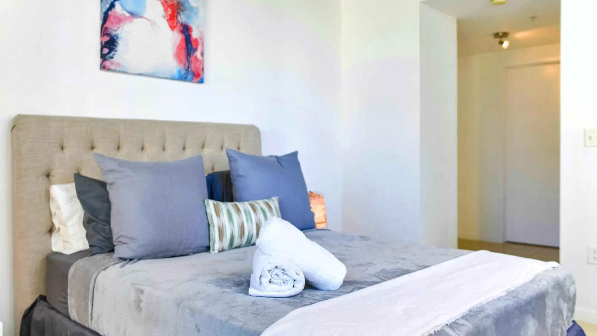 Midblock - Views, Pool & Balcony! *