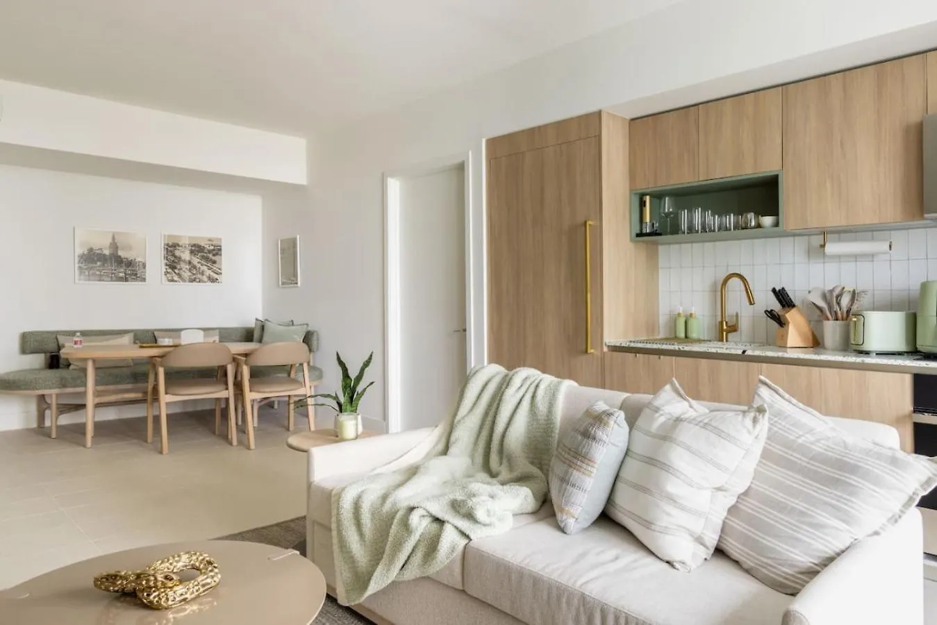Vakantiehuis 3002 Downtown In Front Of Kaseya Center With Gym And Pool Miami