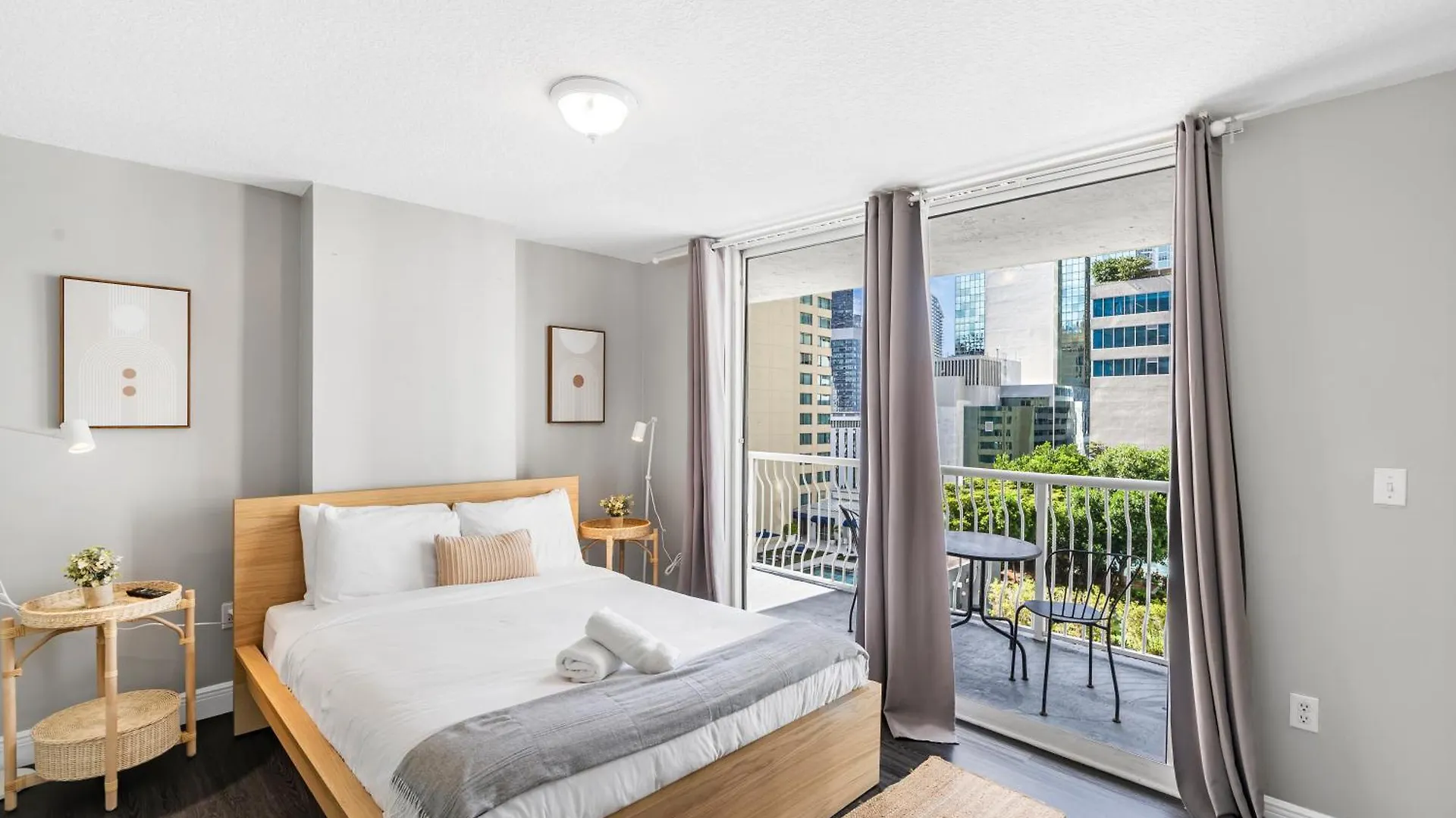 Luxurious 3br With Pool In Brickell * Miami