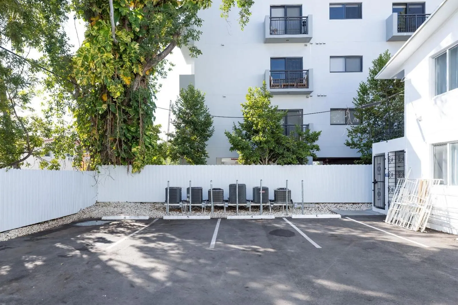 Perfect Retreat Skyline & Garden شقة