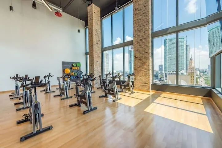Elegant Brickell Unit Near Downtown