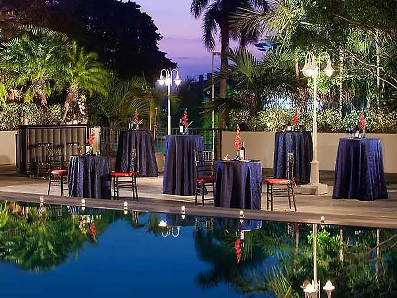 Courtyard Coconut Grove Miami