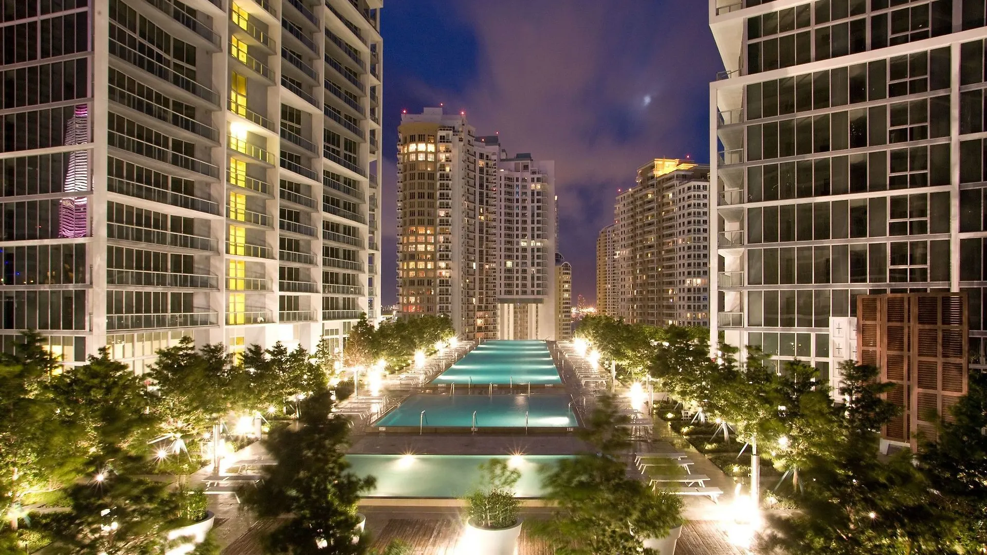 Hotel W 5*