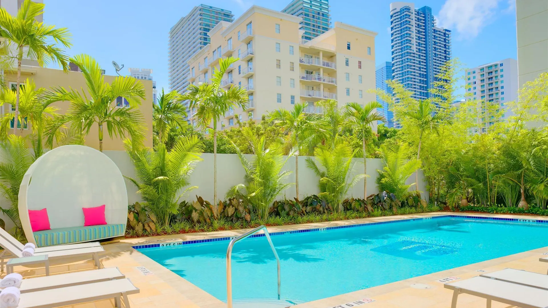 Hotel Aloft Brickell Miami