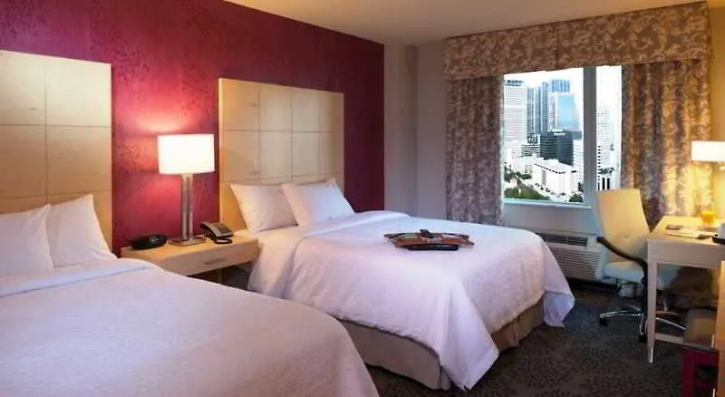 Hampton & By Hilton Downtown/brickell Miami