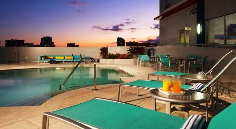 Hampton & By Hilton Downtown/brickell 3*