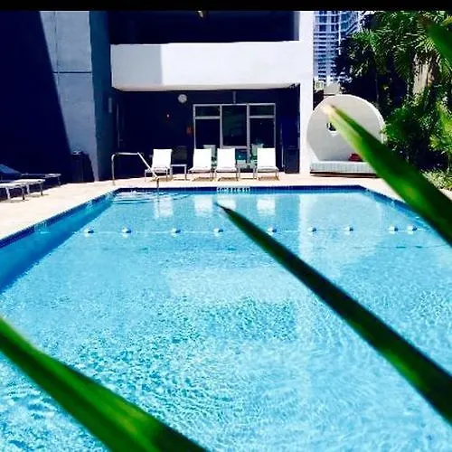 Aloft Brickell 3*
