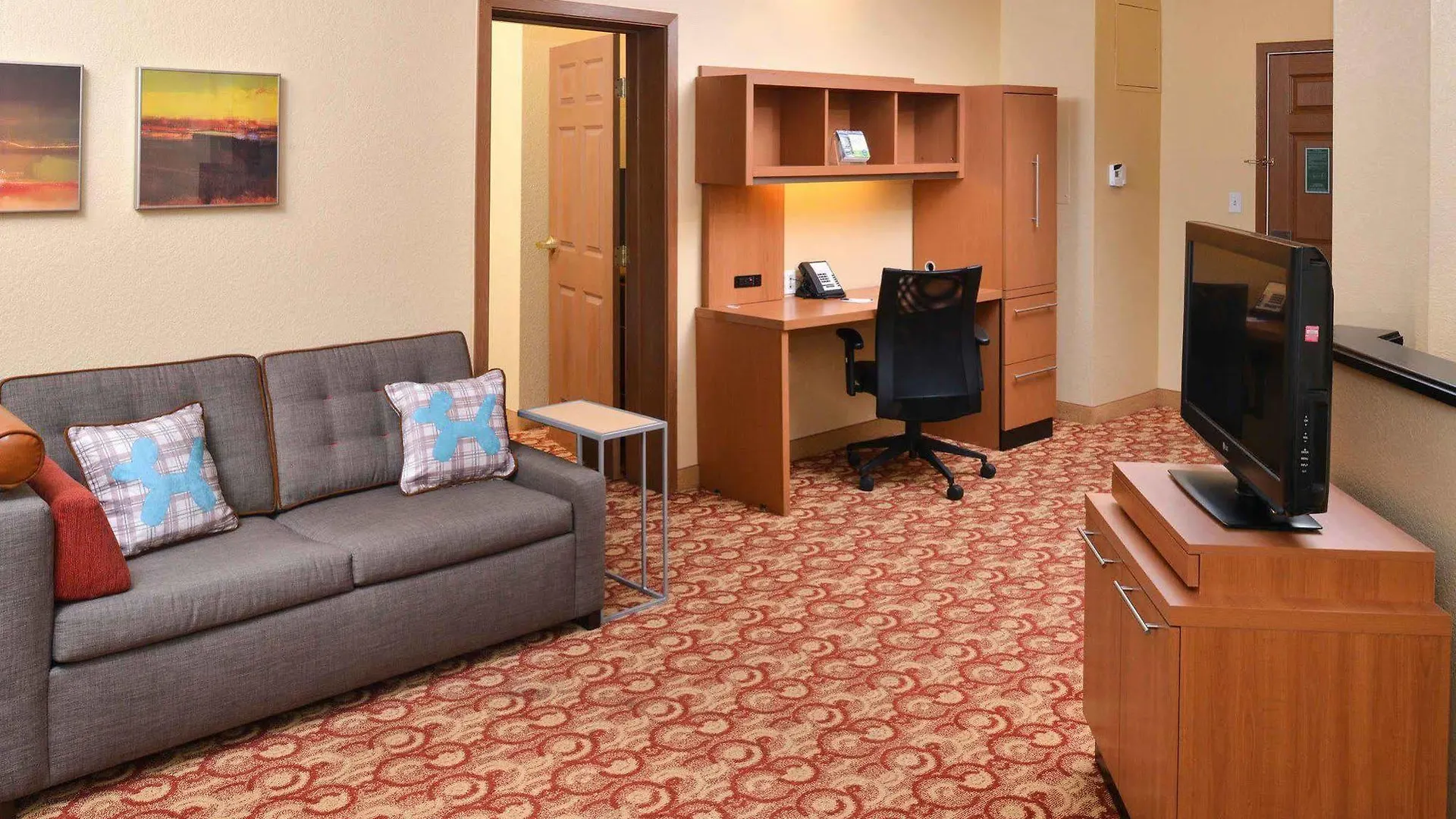 Towneplace Miami West Area Hotel