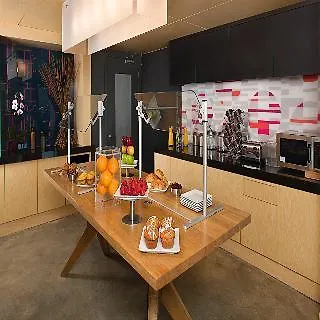 Aloft Brickell 3*