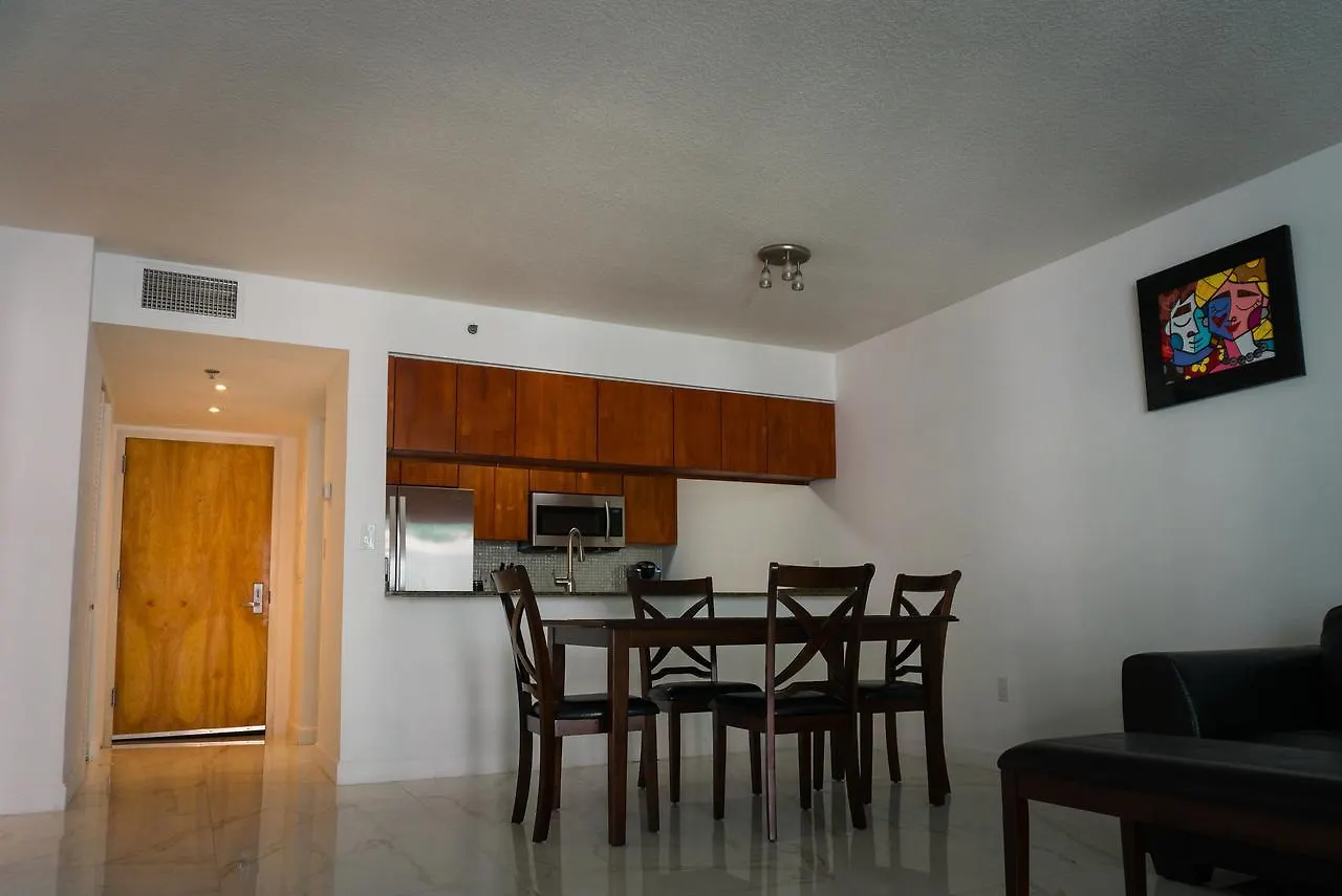 Apartamento Brickell Bay Boardwalk - Waterfront Luxury *
