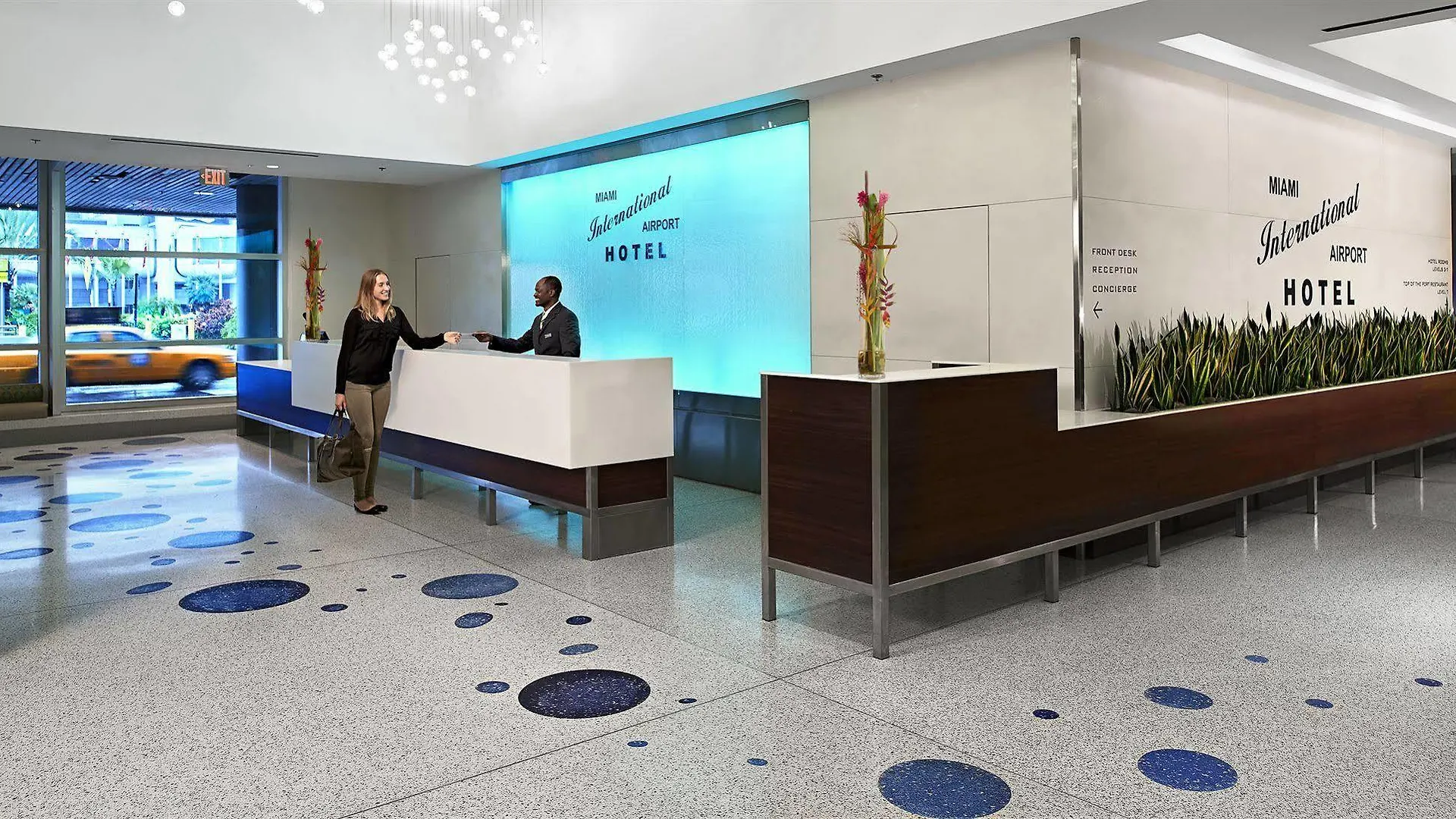 International Airport 3*