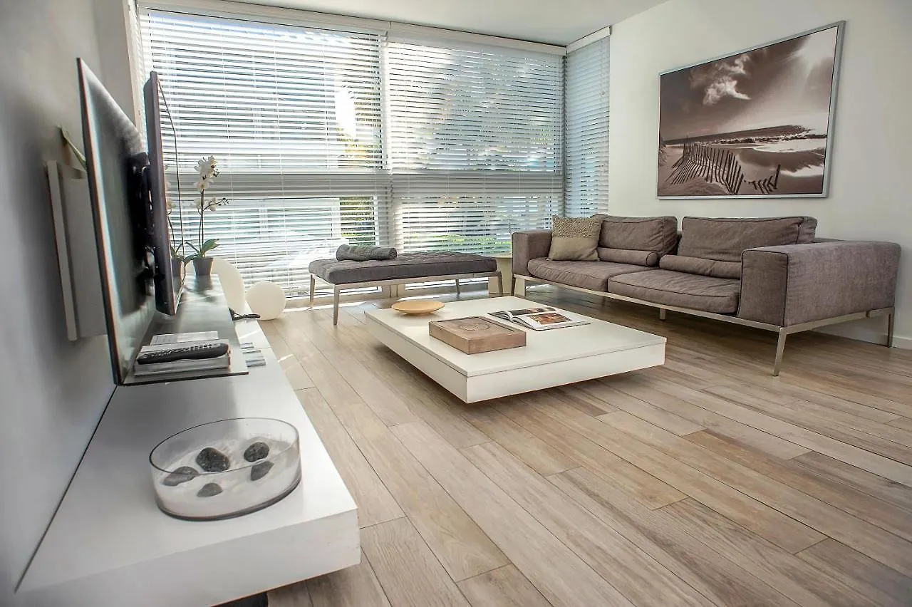 Lägenhetshotell Haus Contemporary 4*