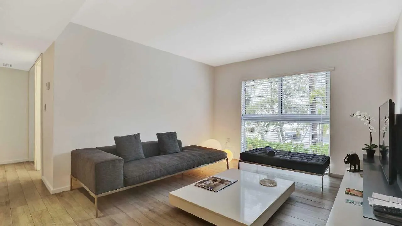 Lägenhetshotell Haus Contemporary 4*
