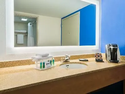Express Miami Airport Area By Ihg Hotel