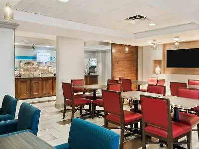 Express Miami Airport Area By Ihg Hotel