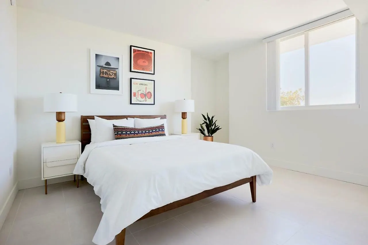 Sonder — Grove 27 Aparthotel 4*