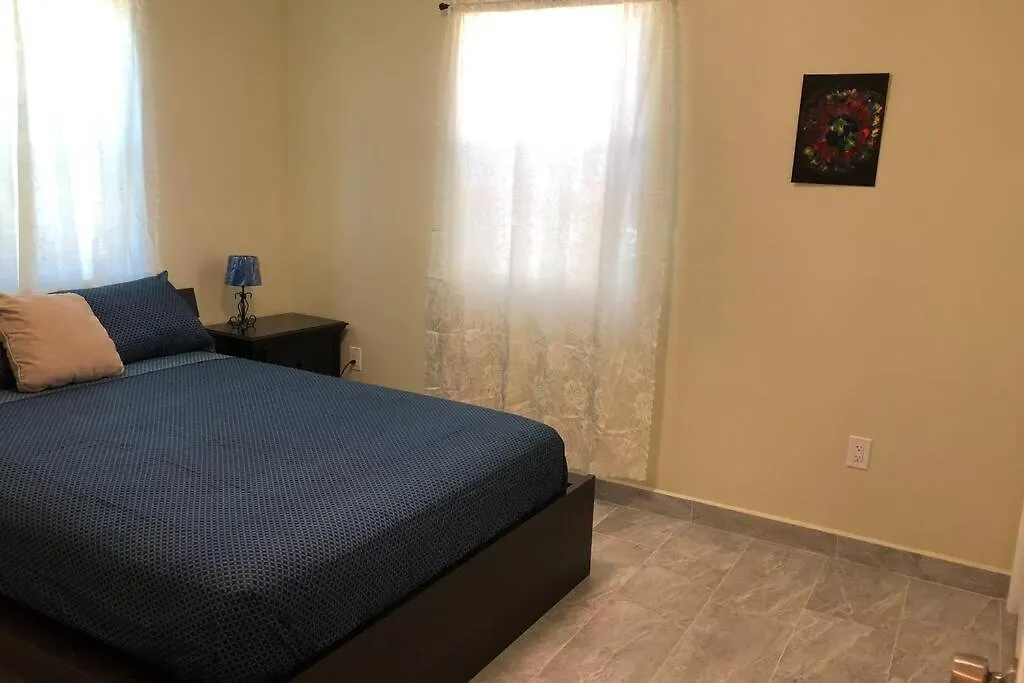 Vakantiehuis Your House In