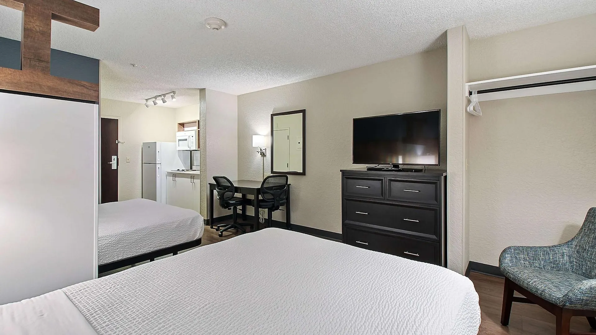 Extended America Premier - Miami - Airport - Doral - 87th Avenue South Hotel 2*