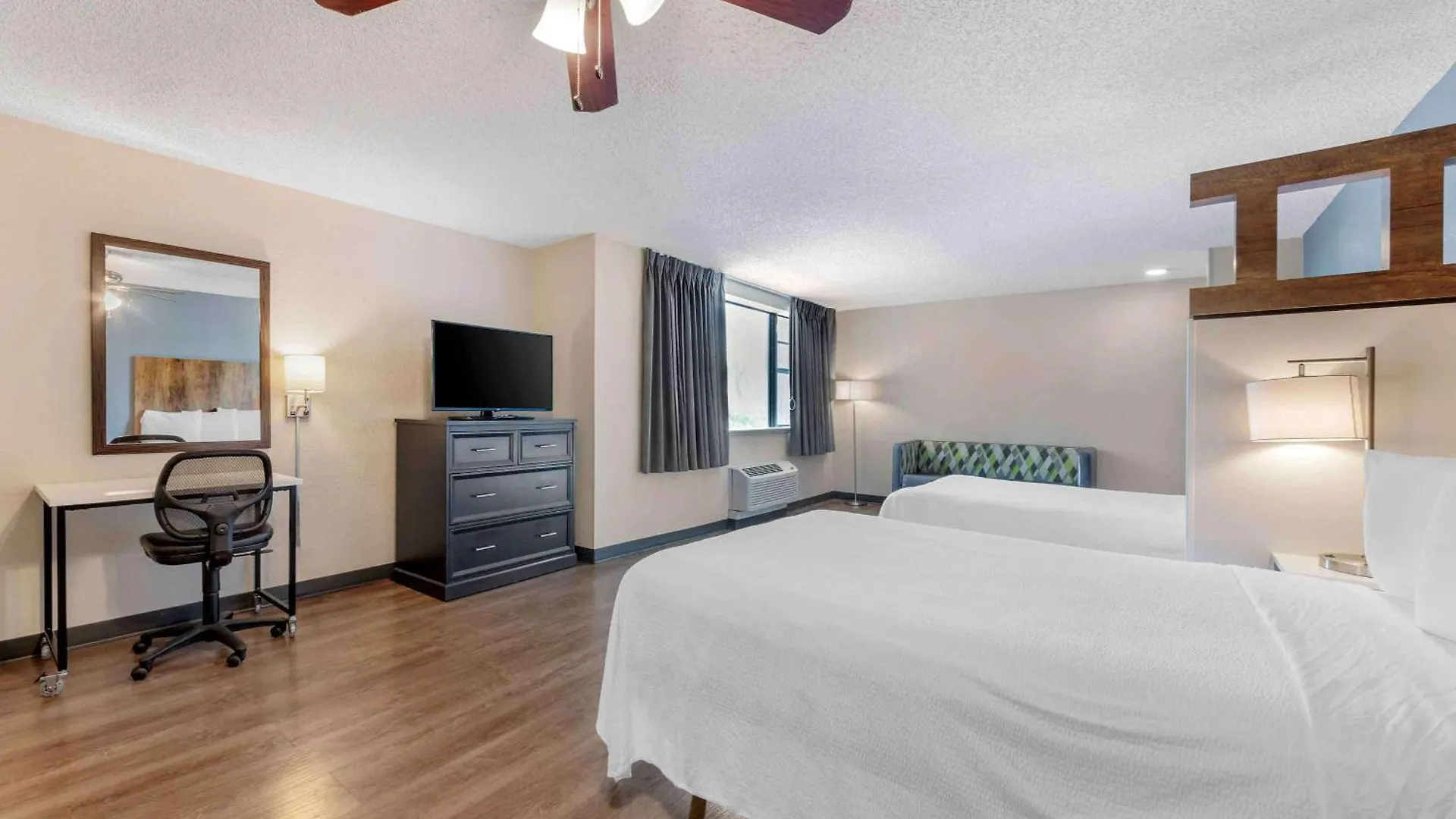 Extended America Premier - Miami - Airport - Doral - 87th Avenue South Hotel 2*