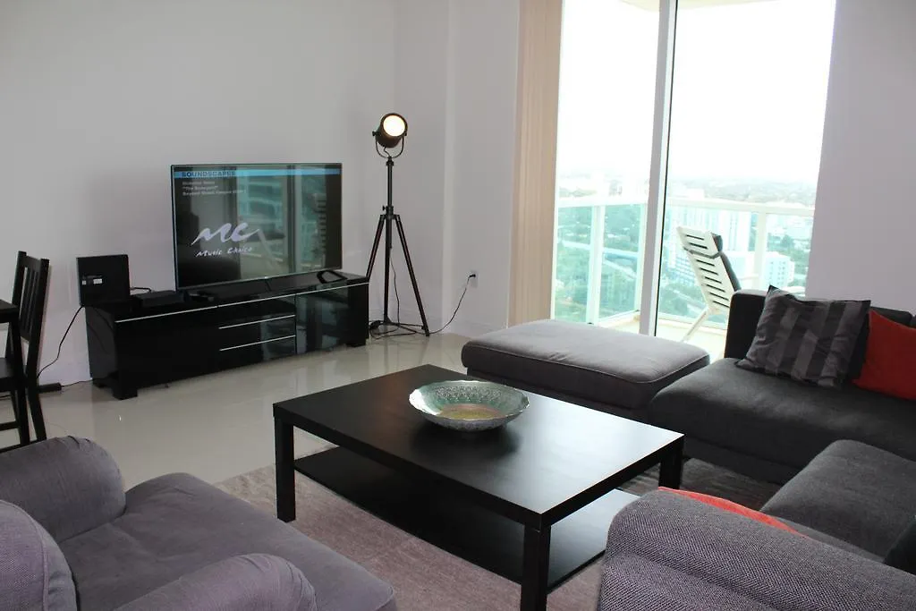 Lyx At One Broadway In Brickell Miami