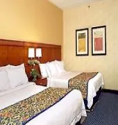 Courtyard Airport West Doral 3* Miami
