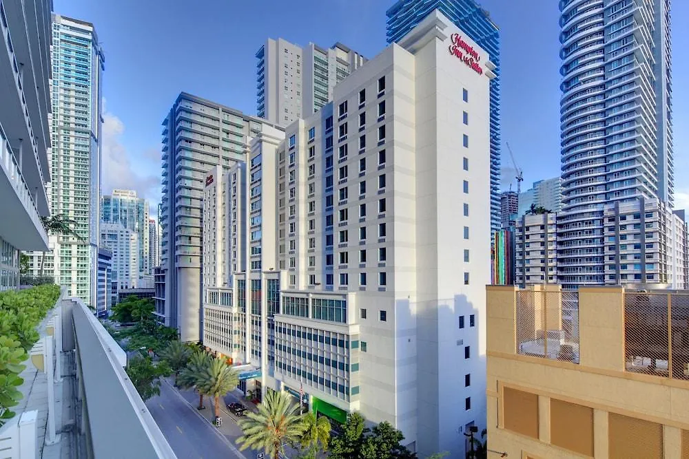 Hampton & By Hilton Downtown/brickell 3*