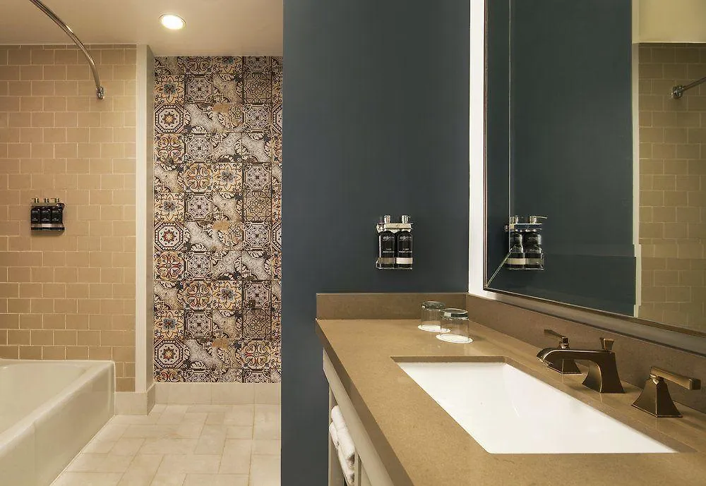 Colonnade Coral Gables, Autograph Collection Hotel 4*