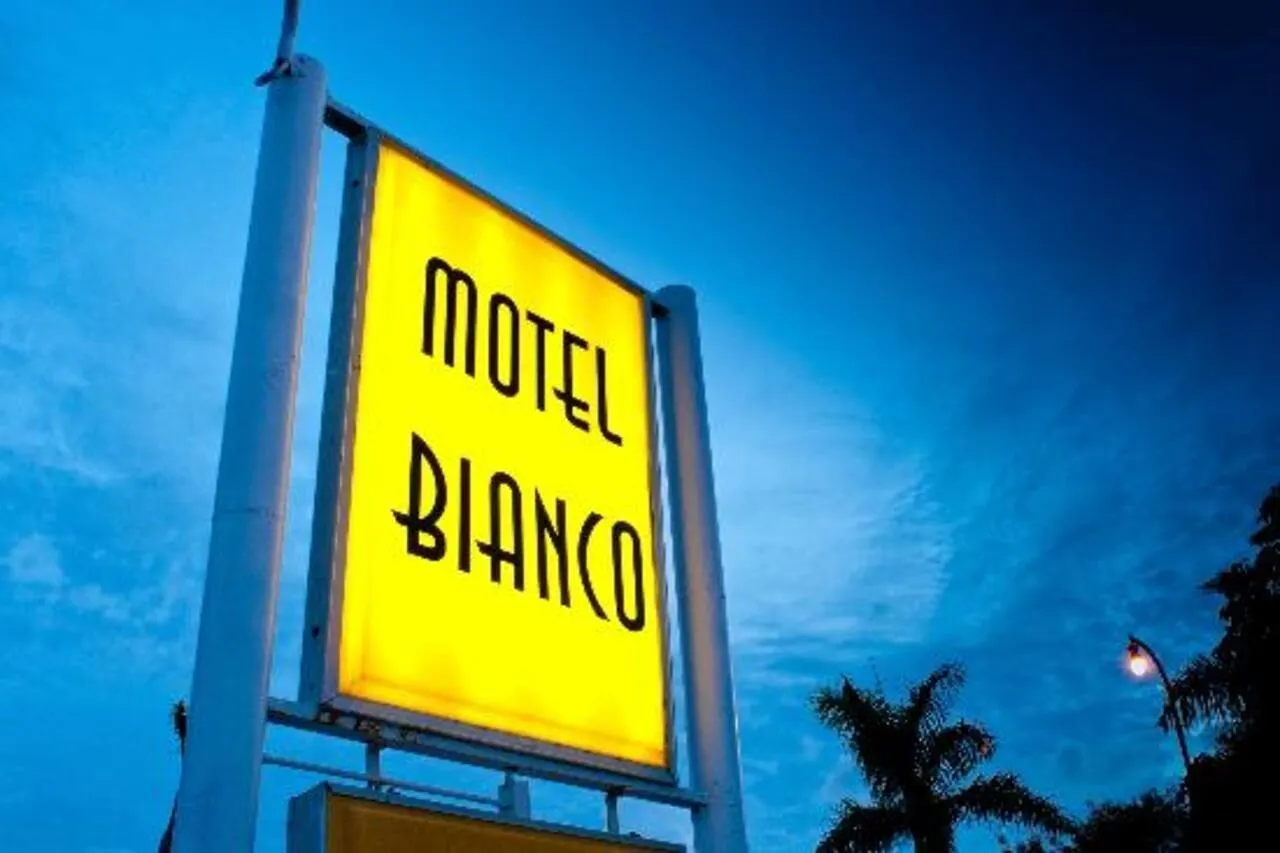 Отель Travelodge By Wyndham Biscayne Bay