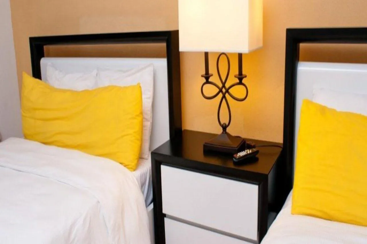 Отель Travelodge By Wyndham Biscayne Bay Майами