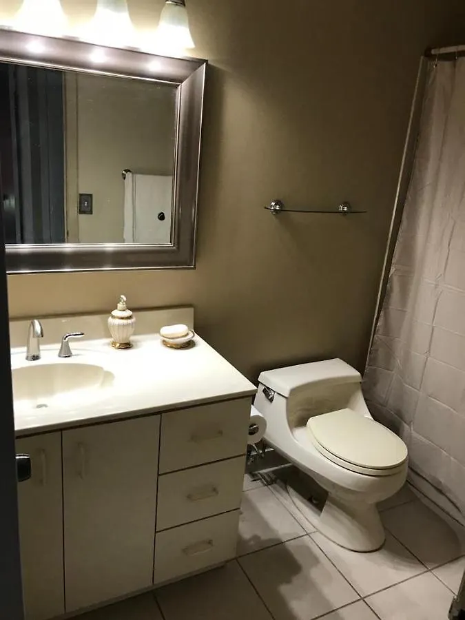 Сasa de vacaciones 82-10sw 135av Miami