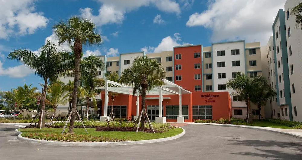 Hotell By Marriott Airport