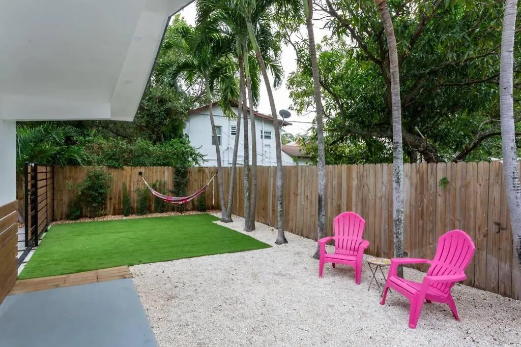 度假居 Casa Madeira @ The Heart Of Design District *