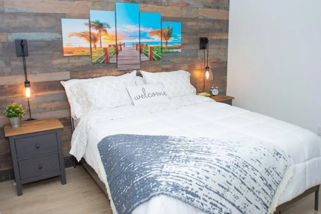 Casa Madeira @ The Heart Of Design District Vakantiehuis *