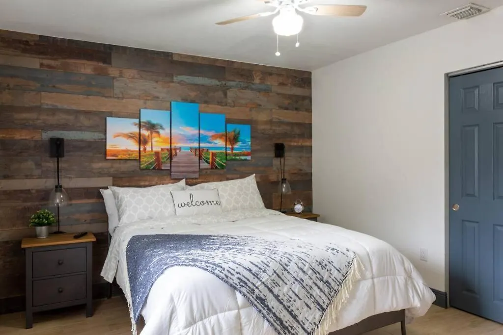 Casa Madeira @ The Heart Of Design District Holiday home