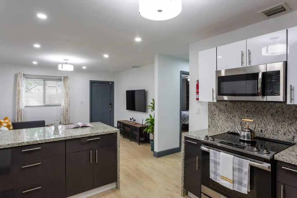 Casa Madeira @ The Heart Of Design District Holiday home