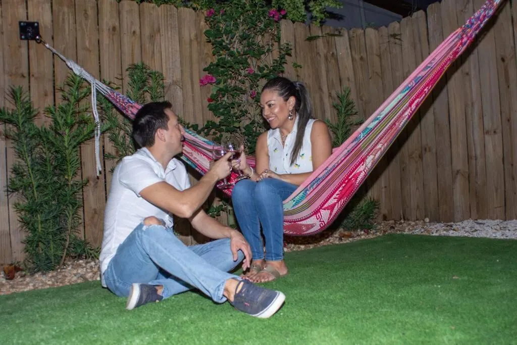 Vakantiehuis Casa Madeira @ The Heart Of Design District