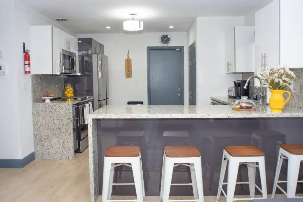 Casa Madeira @ The Heart Of Design District * 迈阿密