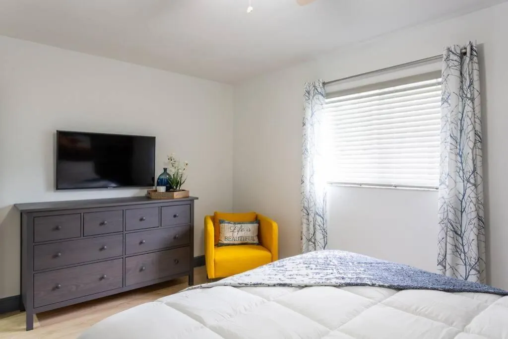 Holiday home Casa Madeira @ The Heart Of Design District *