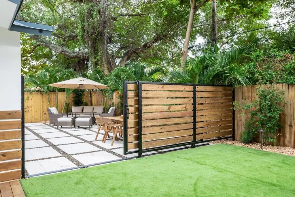 Casa Madeira @ The Heart Of Design District 度假居 *