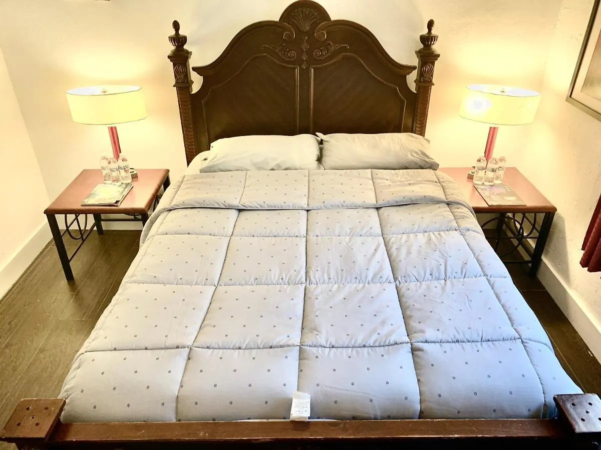 Homestay Deons Airbnb Miami