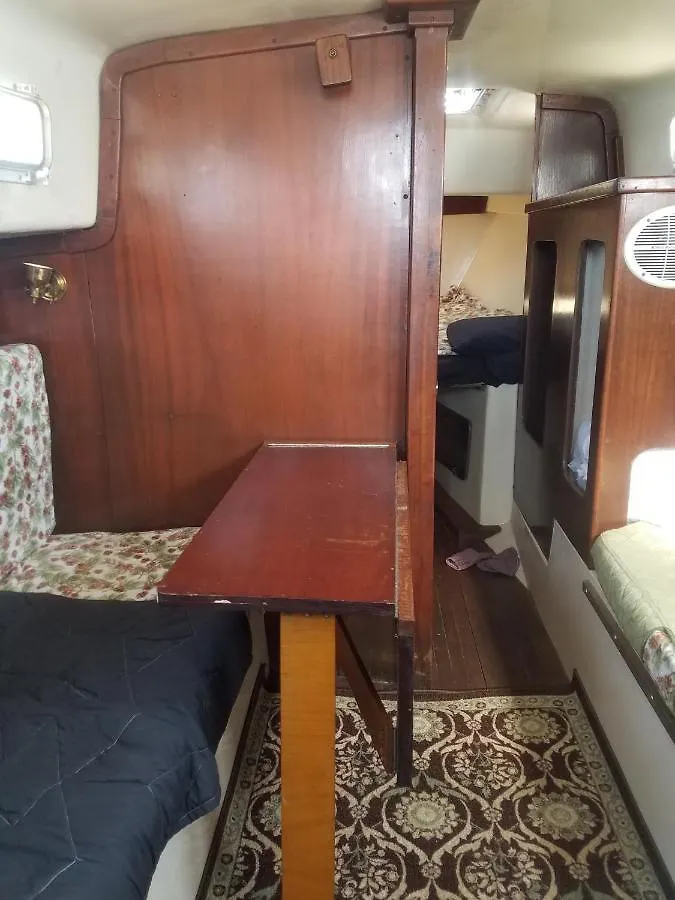 Ботель Classic Sailboat 30'