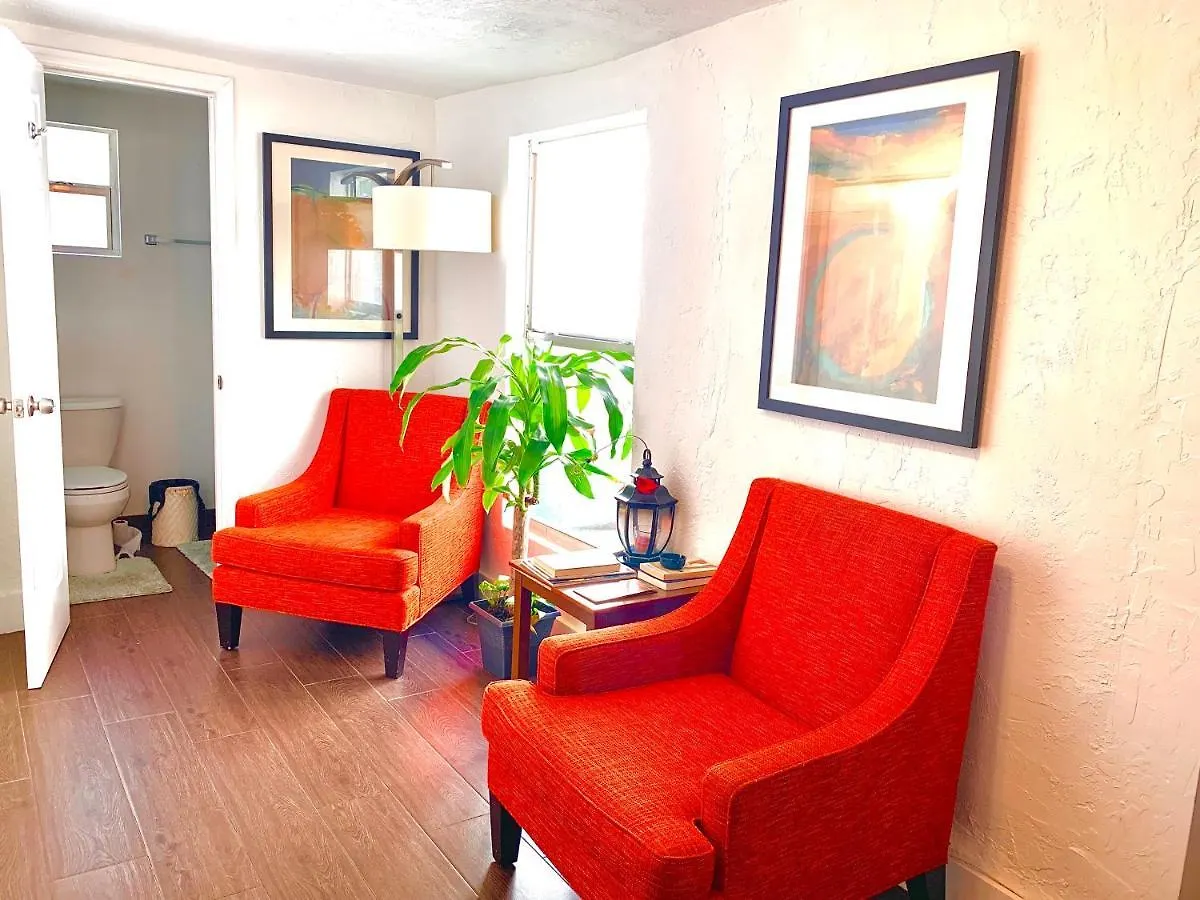 Homestay Deons Airbnb Miami