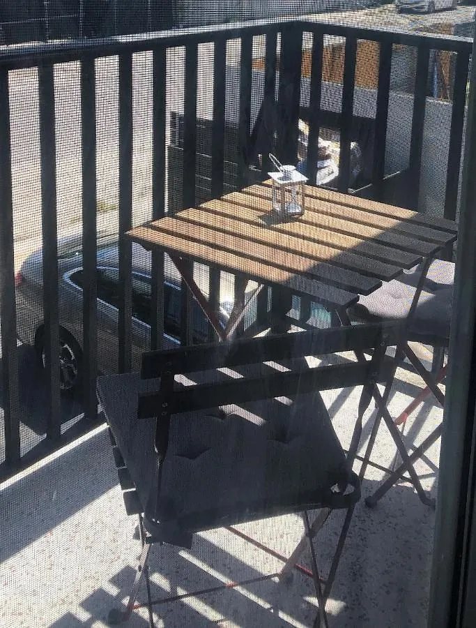 Explore Wynwood 2bedrooms And Free Parking